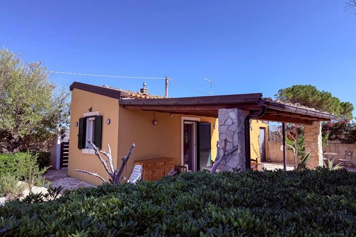 Image No.3-1 Bed House for sale