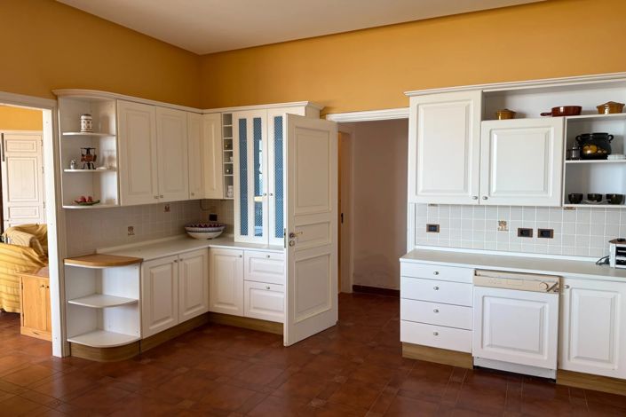 Image No.25-5 Bed Villa for sale