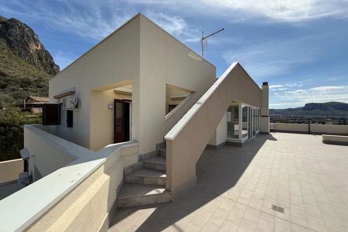 Image No.4-5 Bed Villa for sale