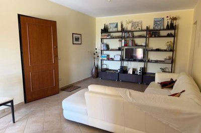 fda2accb44ec75eec0bf68da704bac50f98d85b5ea192