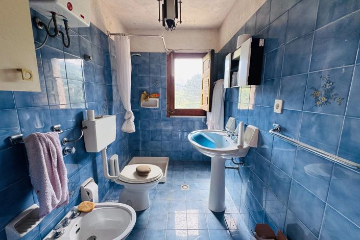 Image No.28-3 Bed House for sale