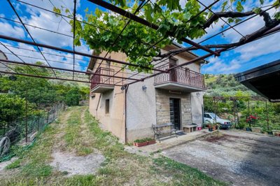 a5093112e57018426f2be5a27325a96e09ec417b96192