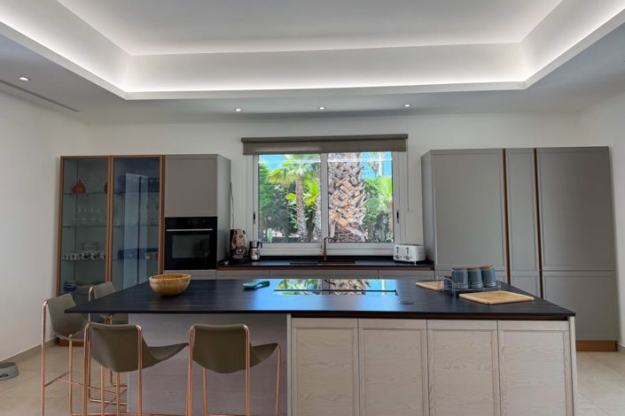 Image No.10-2 Bed Villa for sale