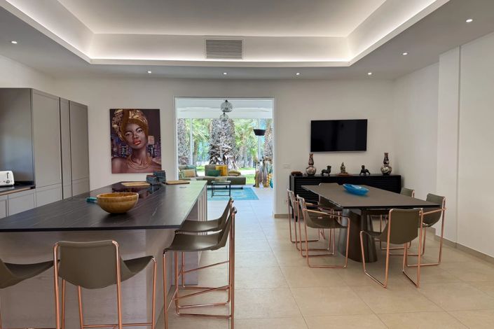 Image No.12-2 Bed Villa for sale