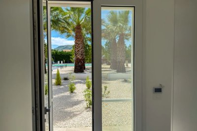 124a566d12b4c18cf8fa3c64bc6e358646d520b4b1192