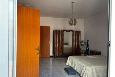 b129a0c4138df6bfec7545927978d80b33a8d0d3b4192