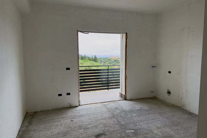 Image No.18-3 Bed House for sale