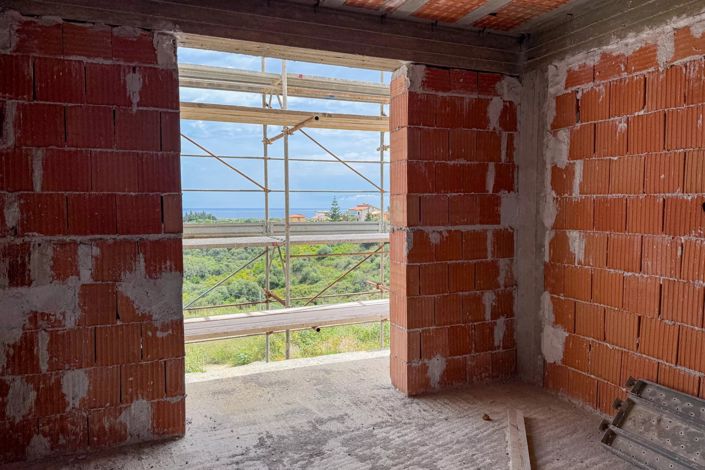 Image No.21-3 Bed House for sale