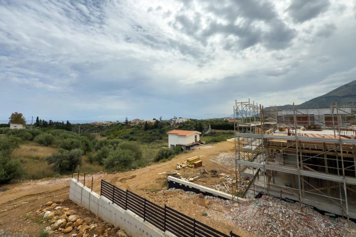 Image No.24-3 Bed House for sale