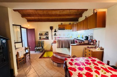 b117ab6f576f664f39c202daf9c9fdbfd3d4fa9597192