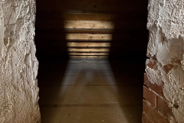 Image No.11-1 Bed House for sale