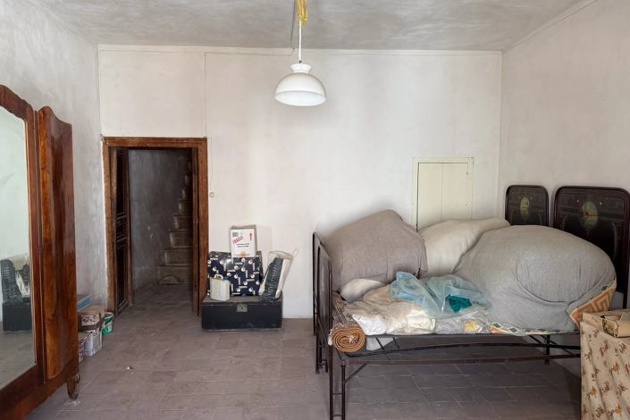 Image No.14-1 Bed House for sale