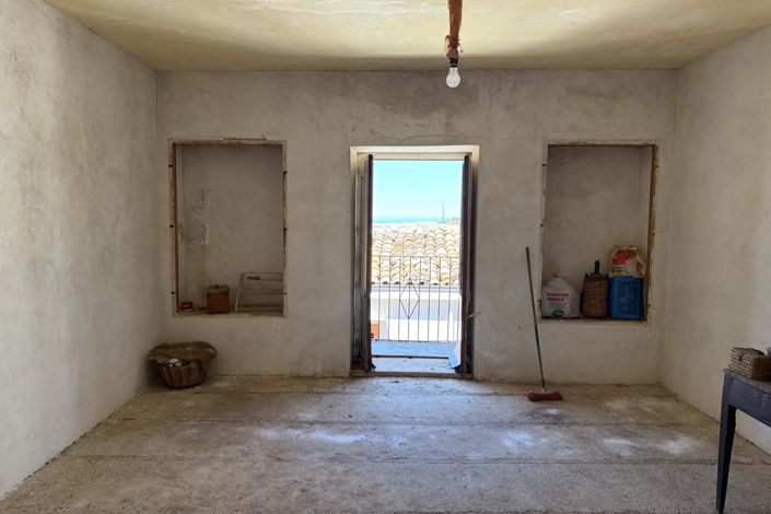 Image No.2-1 Bed House for sale