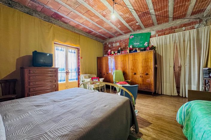 Image No.29-2 Bed House for sale