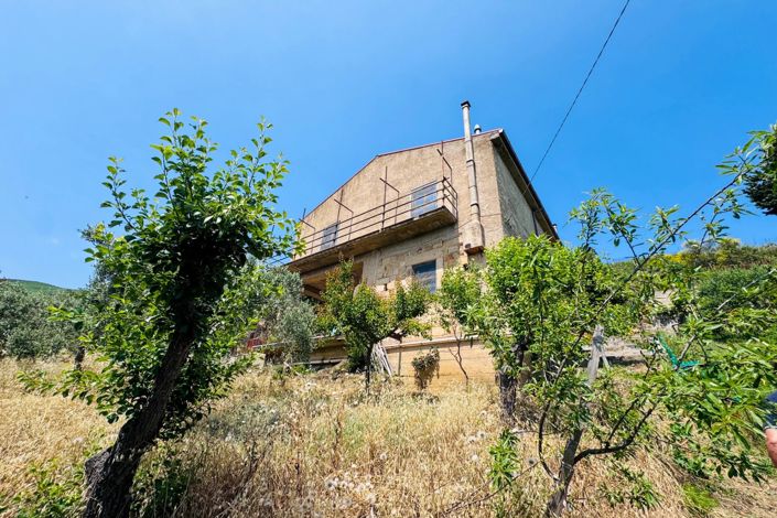 Image No.3-2 Bed House for sale