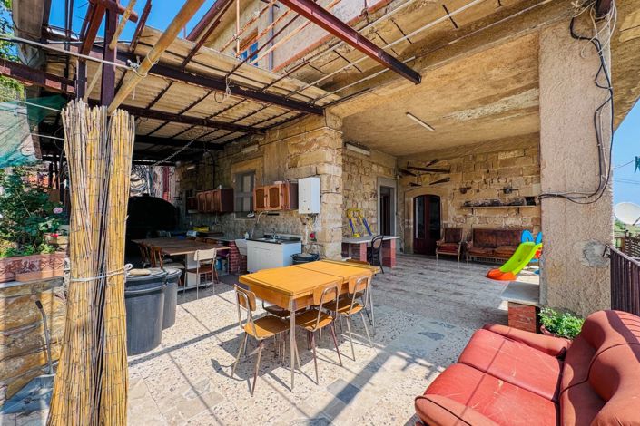 Image No.7-2 Bed House for sale