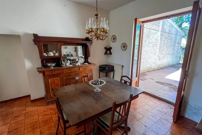 Image No.11-4 Bed House for sale