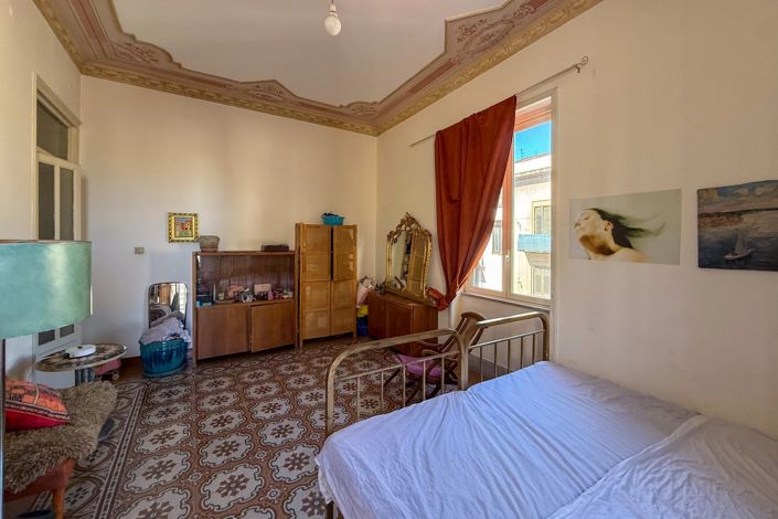 Image No.12-3 Bed Apartment for sale