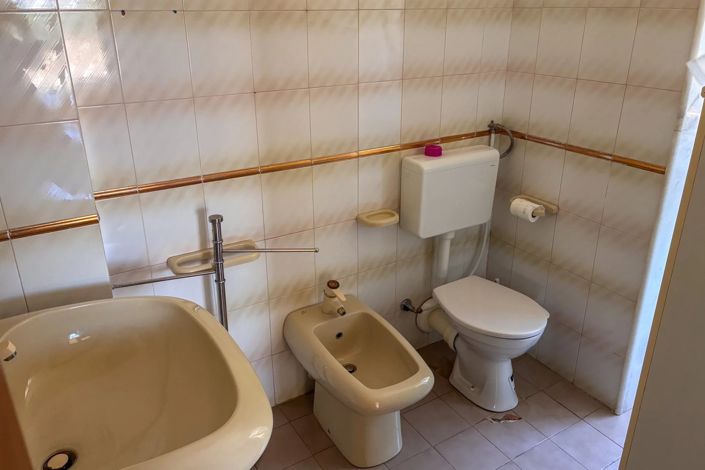 Image No.20-4 Bed Villa for sale