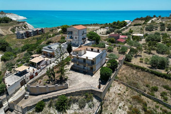 Image No.3-4 Bed Villa for sale