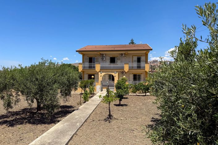 Image No.5-4 Bed Villa for sale