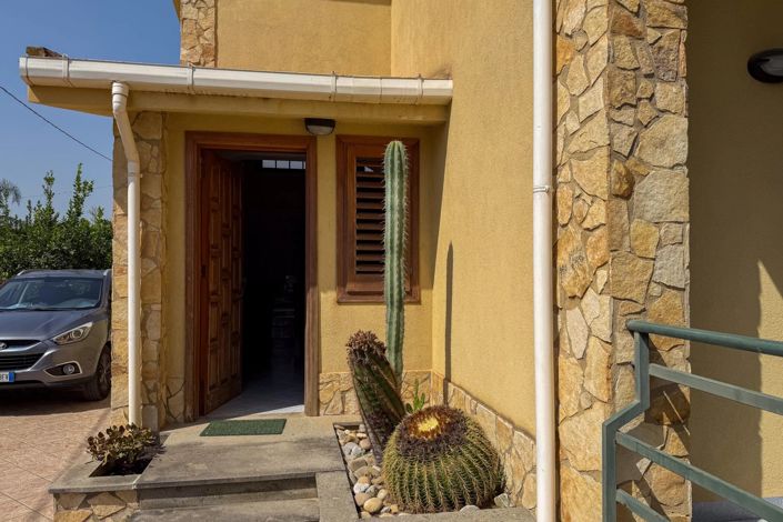 Image No.4-4 Bed House for sale