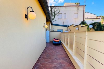 60a7bca5f7d99955ee43cf36ac8160daddf8c09526192