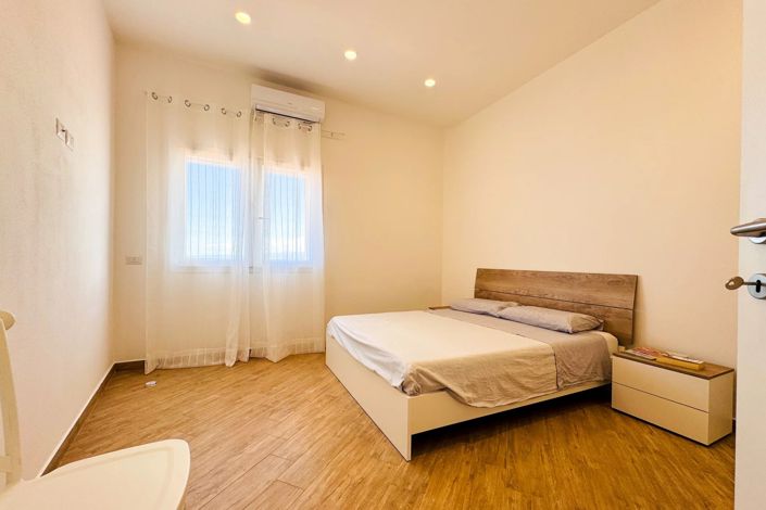 Image No.18-2 Bed Apartment for sale