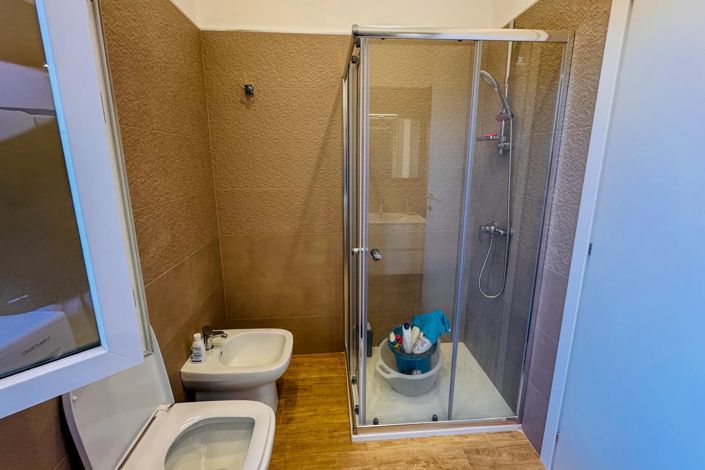 Image No.23-2 Bed Apartment for sale