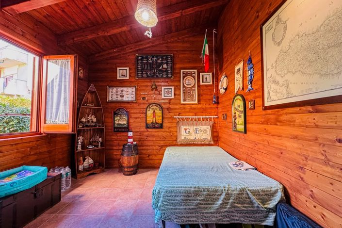 Image No.17-6 Bed Villa for sale