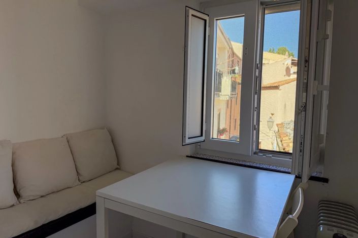 Image No.6-2 Bed House for sale