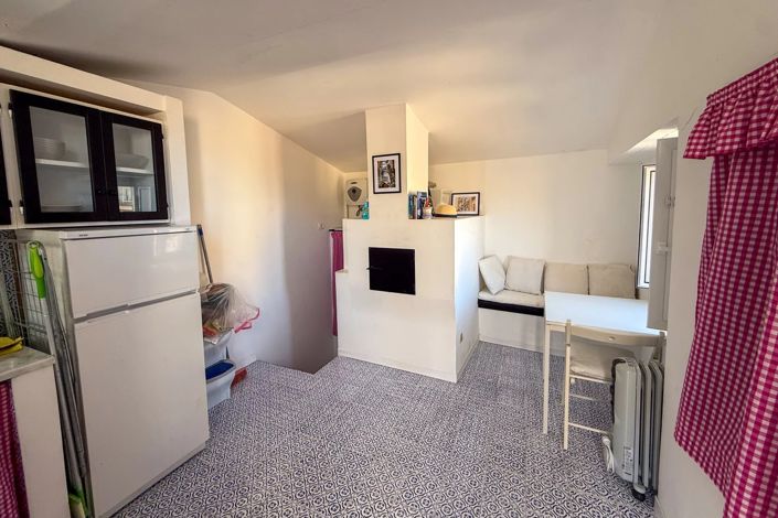 Image No.7-2 Bed House for sale