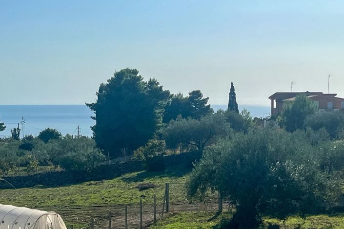 Image No.27-3 Bed Apartment for sale