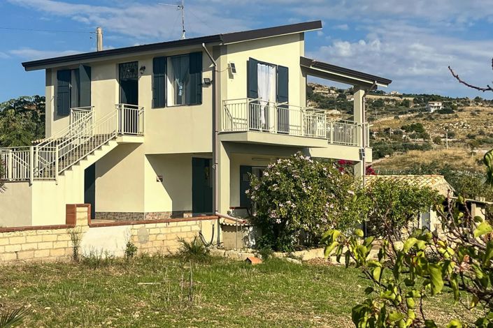 Image No.3-3 Bed Apartment for sale