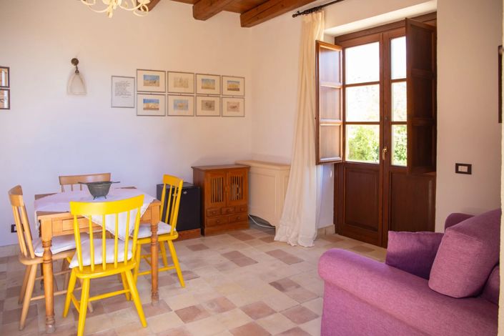 Image No.14-7 Bed Villa for sale