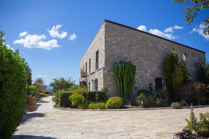 Image No.6-7 Bed Villa for sale