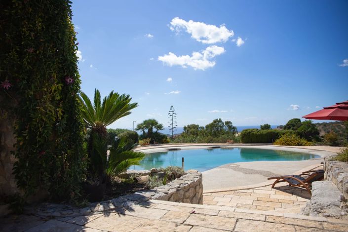 Image No.8-7 Bed Villa for sale