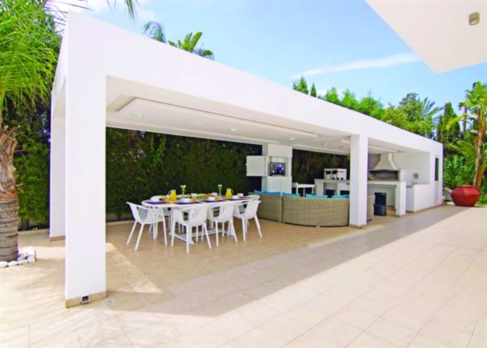 Image No.10-Villa de 6 chambres à vendre à Paralimni