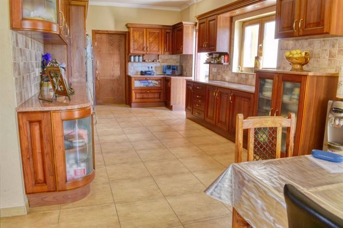 Image No.6-Villa de 5 chambres à vendre à Sotira