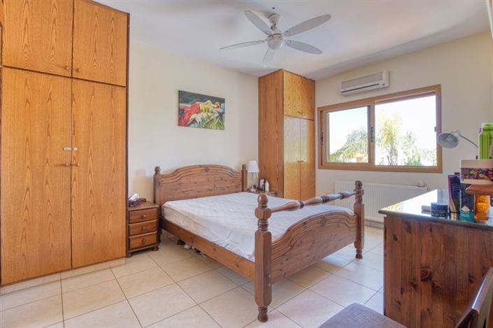 Image No.10-3 Bed Villa for sale