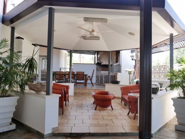 Image No.17-Villa de 4 chambres à vendre à Deryneia