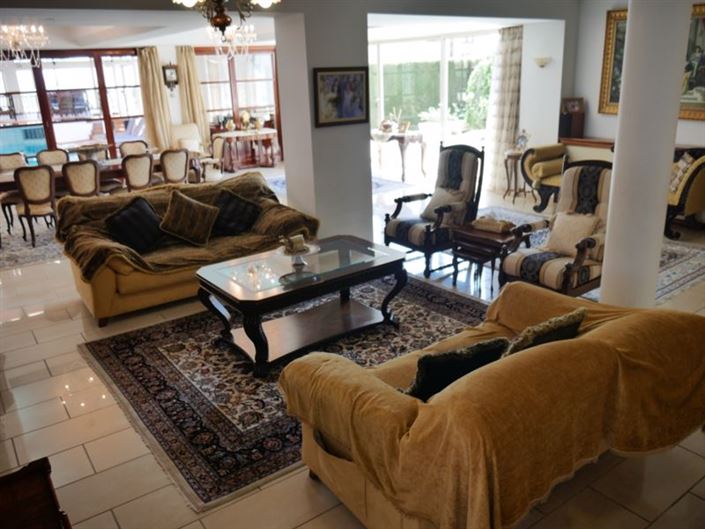 Image No.4-Villa de 4 chambres à vendre à Deryneia