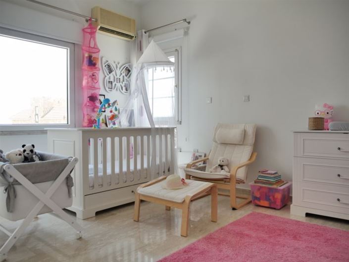 Image No.7-Villa de 4 chambres à vendre à Deryneia