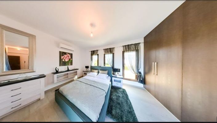 Image No.7-4 Bed Villa for sale