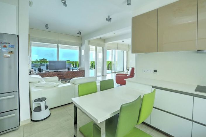 Image No.13-Villa de 7 chambres à vendre à Ayia Thekla