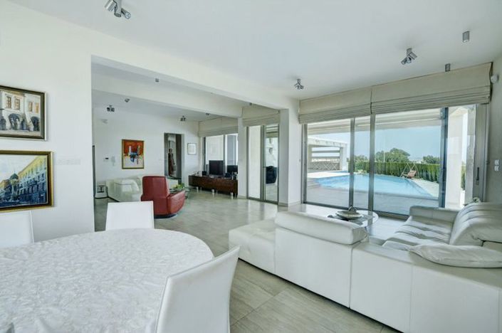 Image No.9-Villa de 7 chambres à vendre à Ayia Thekla