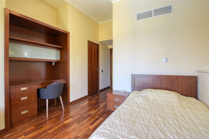 Image No.18-Villa de 5 chambres à vendre à Neon Chorion