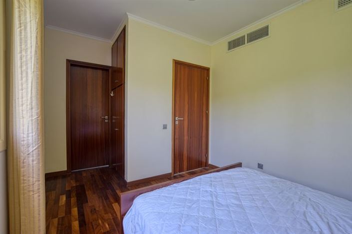 Image No.22-Villa de 5 chambres à vendre à Neon Chorion