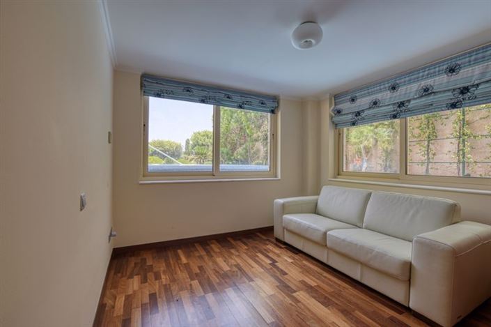 Image No.25-Villa de 5 chambres à vendre à Neon Chorion