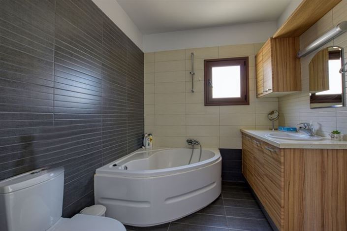 Image No.17-Villa de 4 chambres à vendre à Pernera